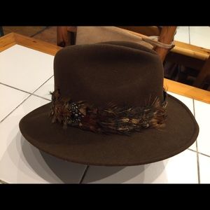 Vintage Schuman Sullivan of New Haven hat